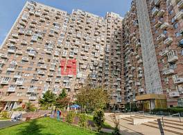 Бизнес-центр Трилогия на Карбышева 2