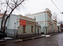 Особняк На Александра Лукьянова 4