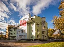 Бизнес-центр На Лестева 1